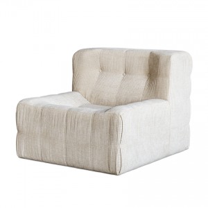 Sofa: B002