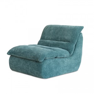 Sofa: B009
